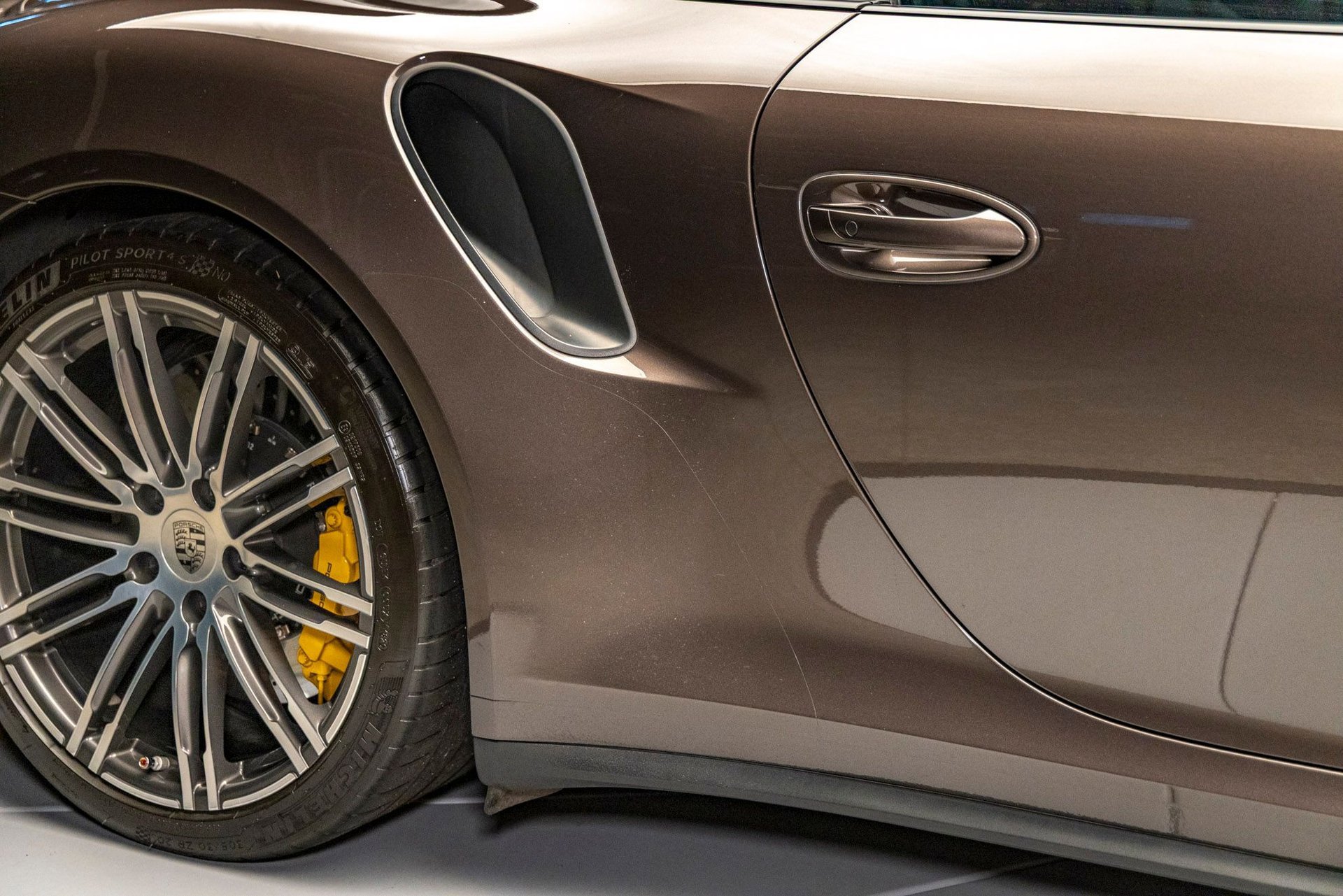 Used 2015 Porsche 911 4 Coupe image 29