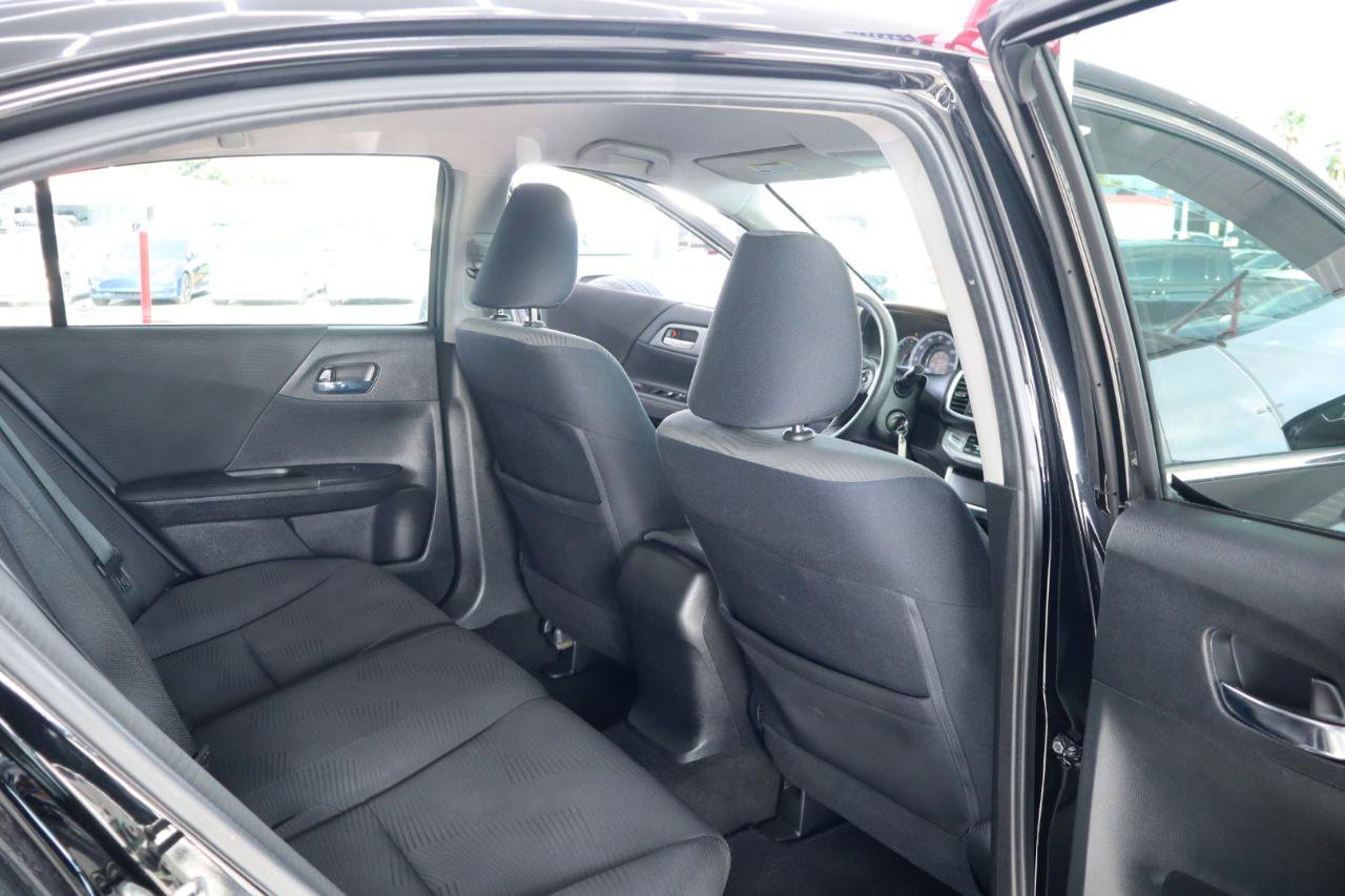 Used 2015 Honda Accord LX image 33