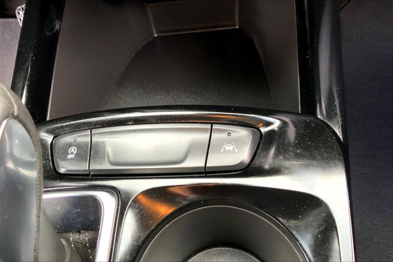 Used 2025 Chevrolet Trax ACTIV w/ Driver Confidence Package FWD image 30