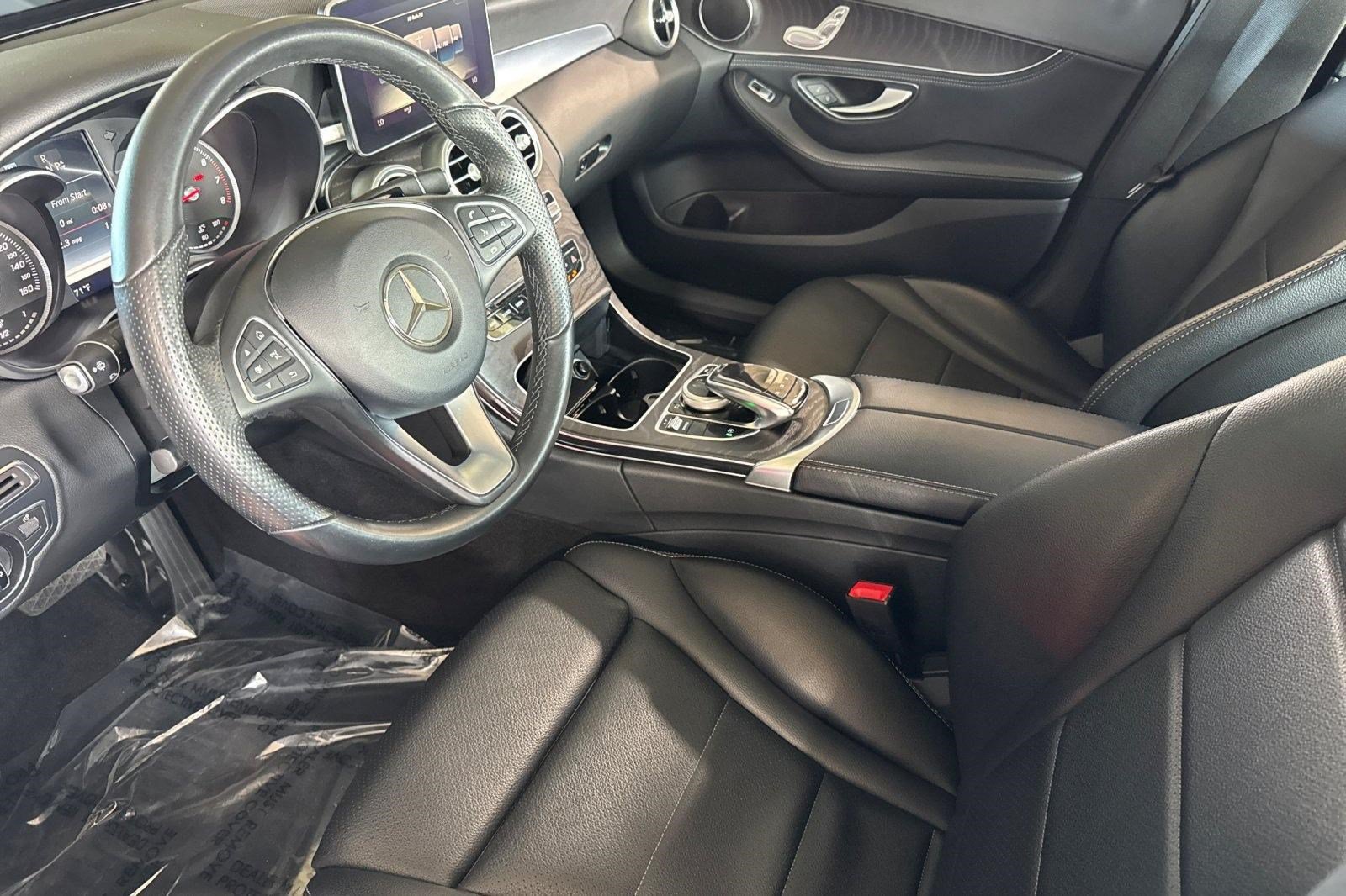 Used 2016 Mercedes-Benz C 300 Sedan image 4
