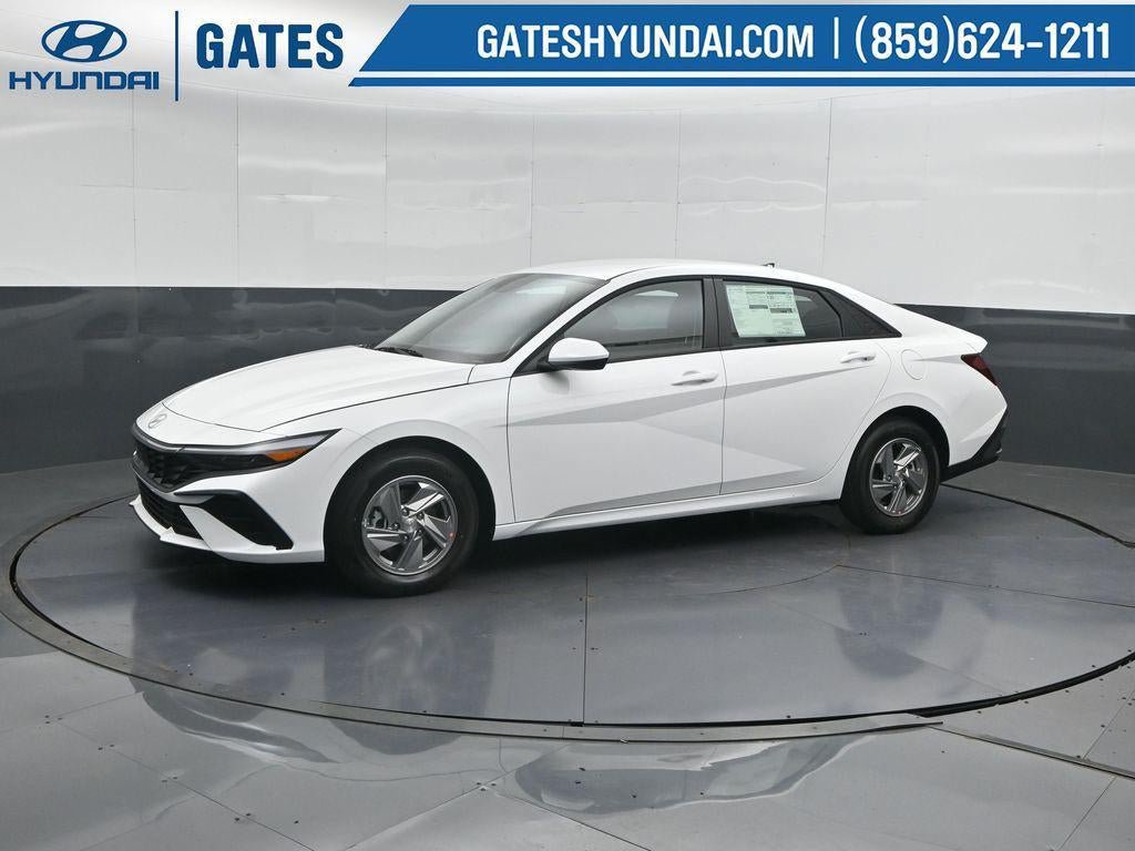 New 2026 Hyundai Elantra SE FWD image 7
