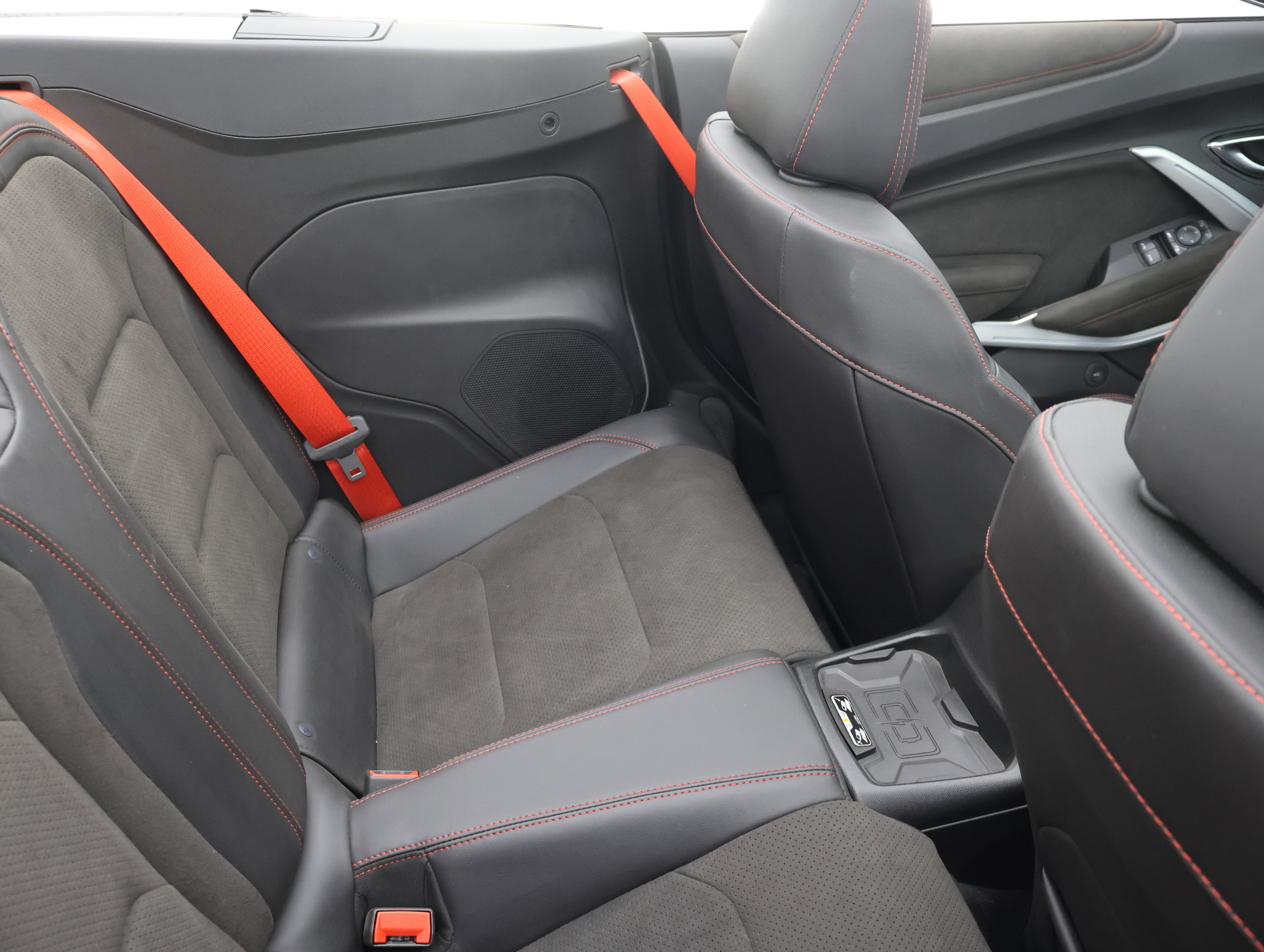 Used 2018 Chevrolet Camaro ZL1 RWD image 64