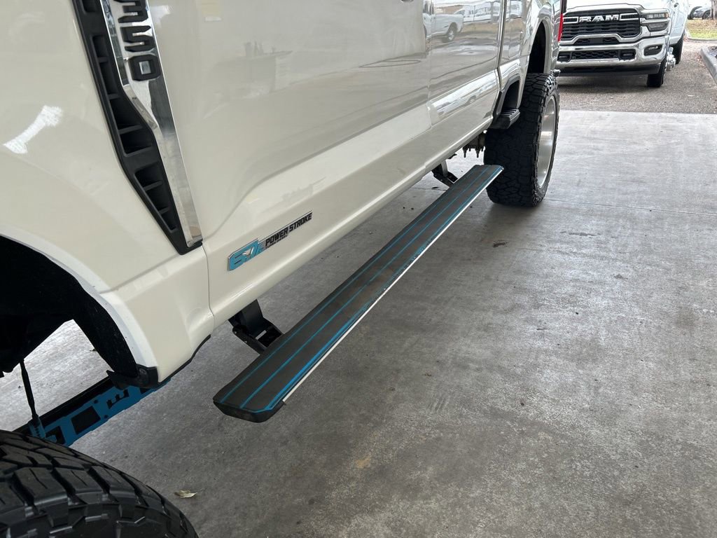 Used 2024 Ford F350 Platinum image 16