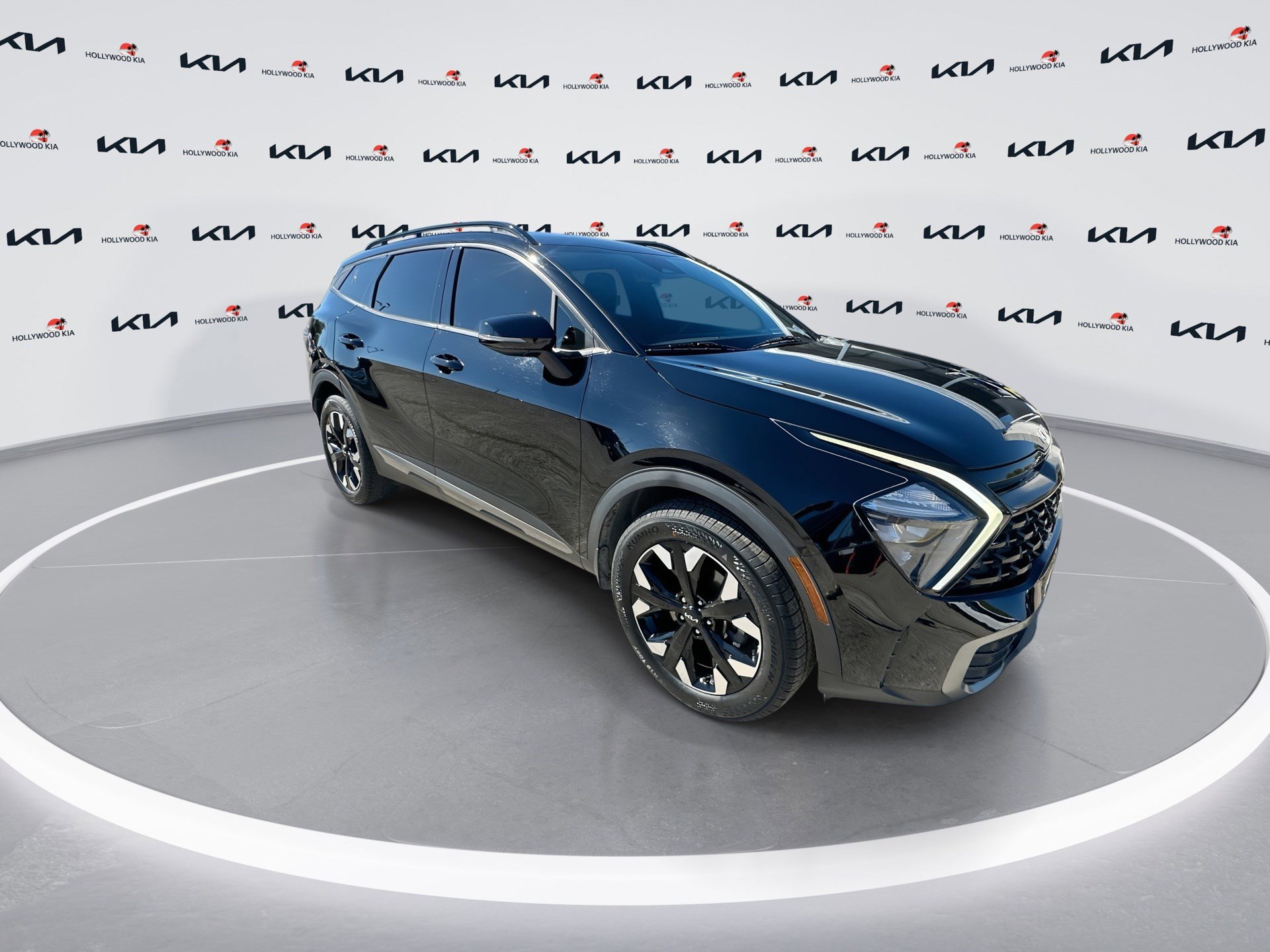 Certified 2023 Kia Sportage X-Line image 2