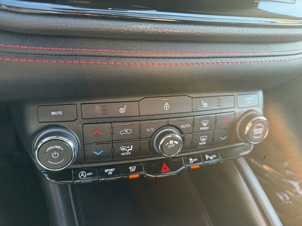 Used 2025 Dodge Durango GT image 20