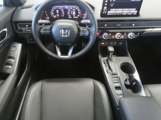 Used 2023 Honda Civic Sport Touring image 3