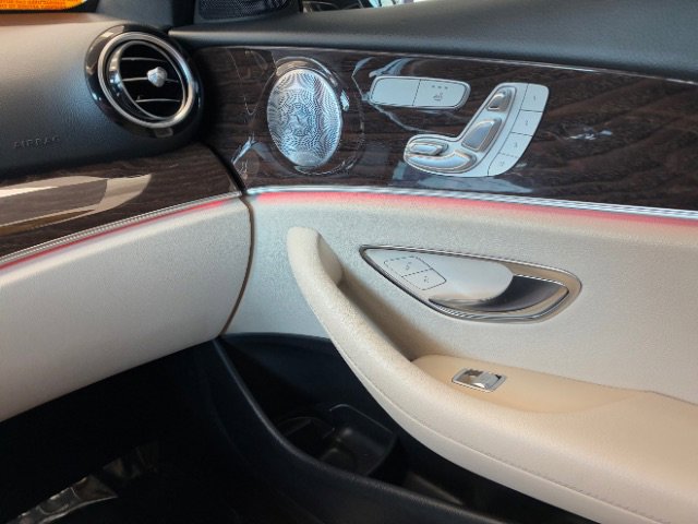 Used 2020 Mercedes-Benz E 350 Sedan image 27