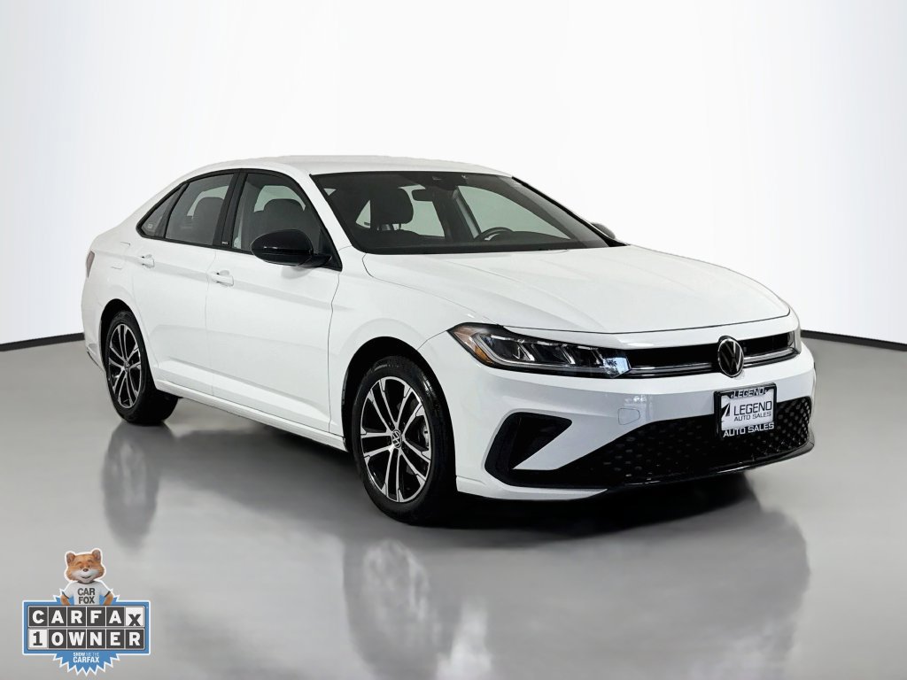 Used 2025 Volkswagen Jetta Sport FWD image 4