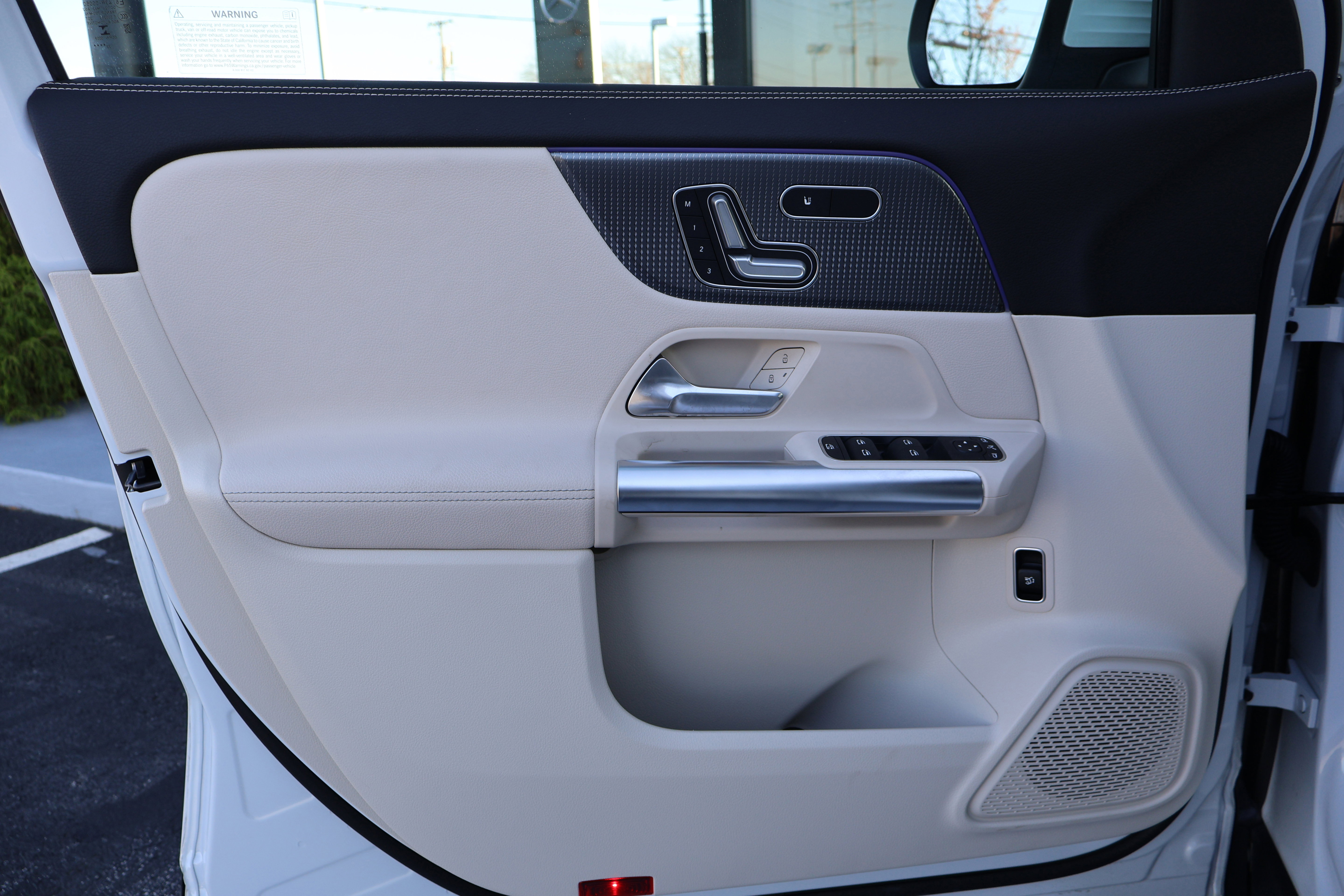 Certified 2023 Mercedes-Benz GLA 250 w/ Premium Package image 13