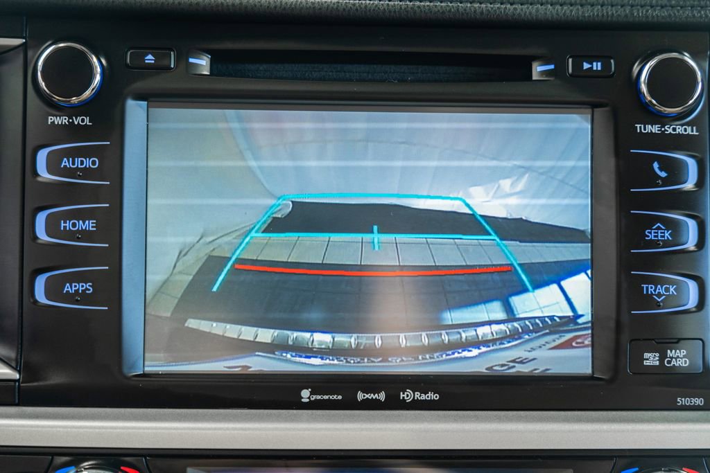 Used 2019 Toyota Highlander XLE image 40