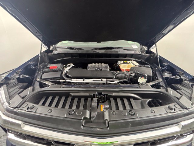Used 2022 Chevrolet Silverado 1500 LT AWD/4WD image 31