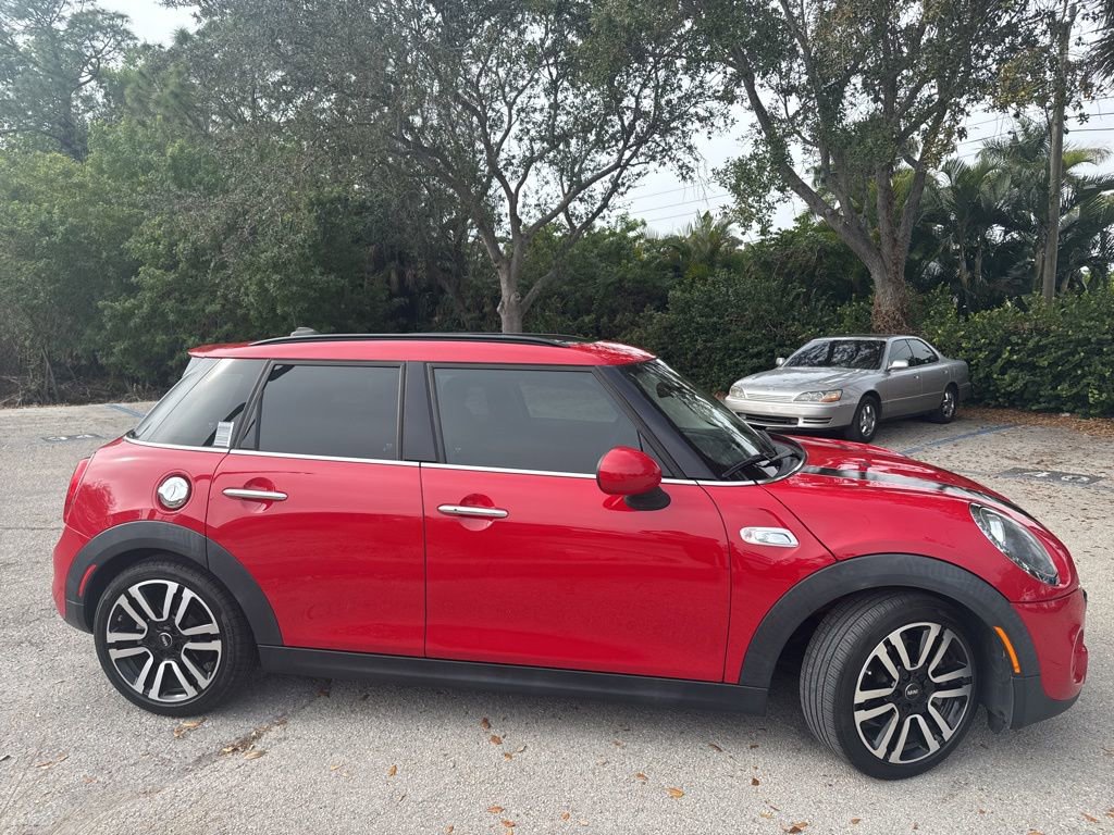 Used 2019 MINI Cooper S w/ Signature Upholstery Package image 12