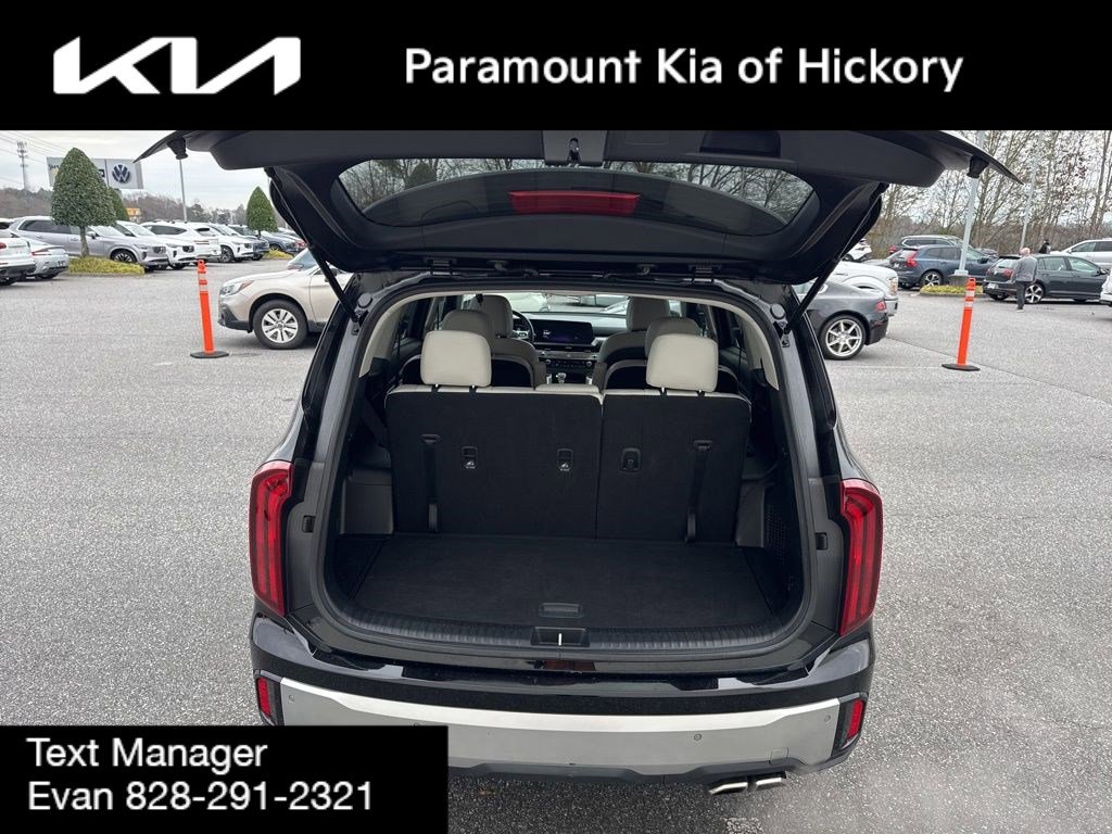 Used 2023 Kia Telluride S image 10