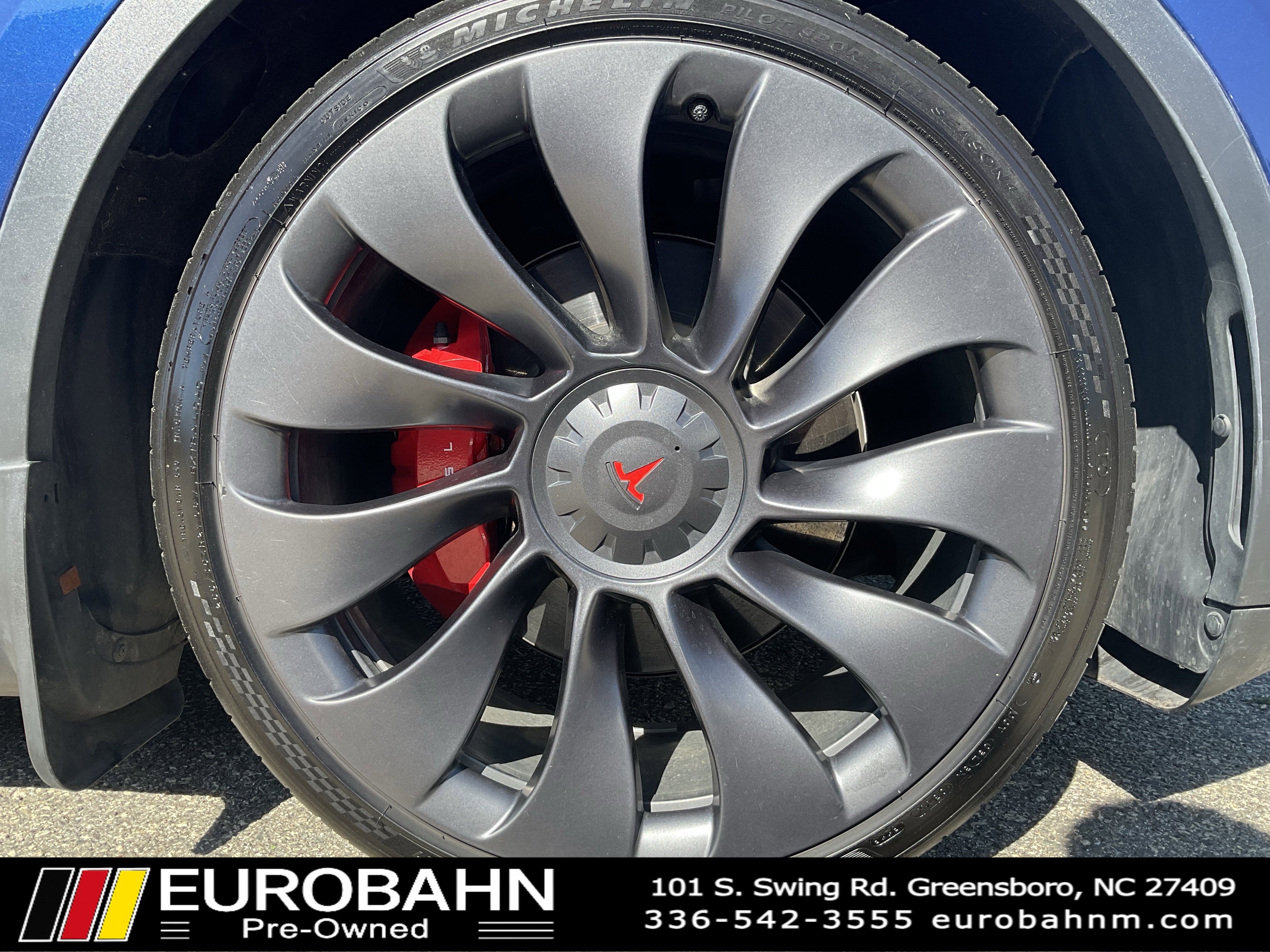 Used 2024 Tesla Model Y Performance image 32