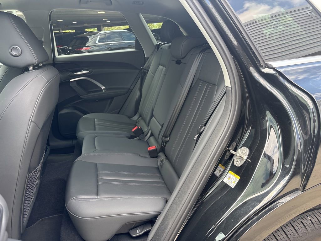 Certified 2025 Audi Q5 Premium w/ Convenience Package image 14
