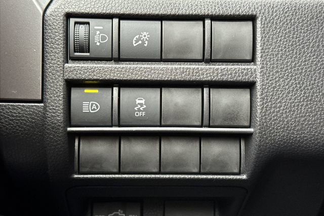 Used 2025 Toyota Tacoma SR5 image 42