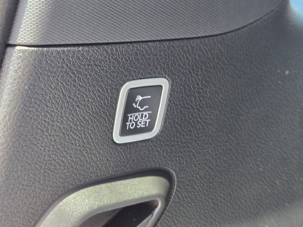 New 2025 Jeep Wagoneer Series II w/ Convenience Group I image 14