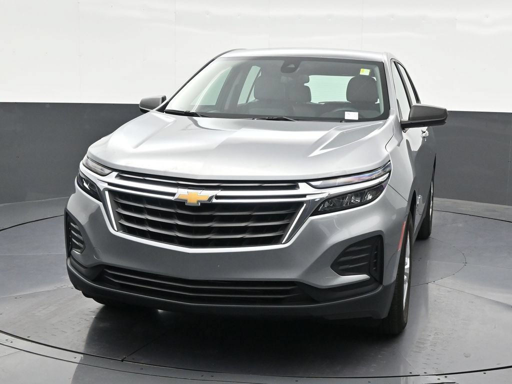 Used 2024 Chevrolet Equinox LS w/ Driver Confidence II Package FWD image 9