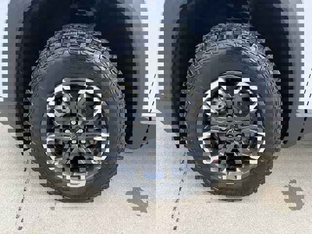 New 2026 Chevrolet Equinox ACTIV w/ Convenience Package III image 33