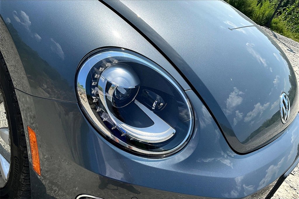 Used 2019 Volkswagen Beetle 2.0T SE image 26