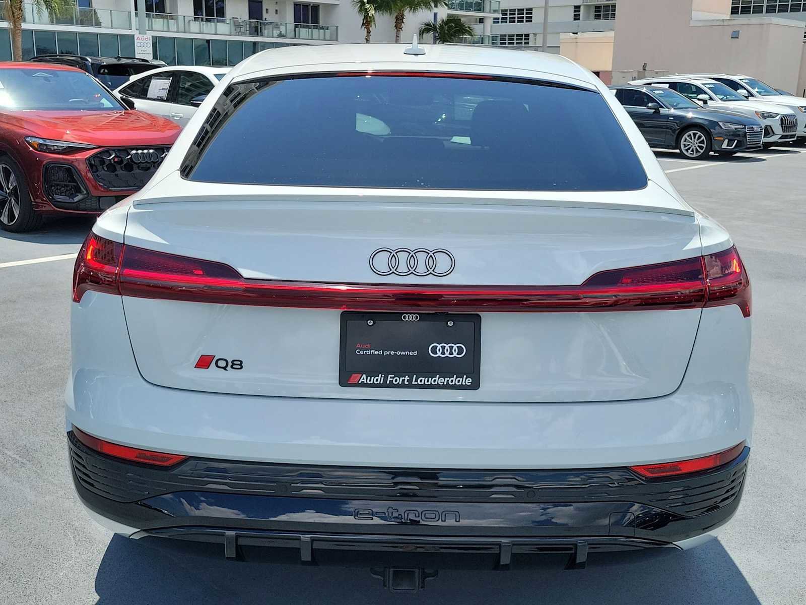 Certified 2024 Audi Q8 e-tron Premium Plus w/ Premium Plus Package AWD/4WD image 5