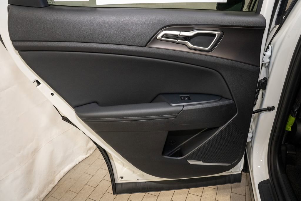 New 2026 Kia Sportage EX AWD/4WD image 11
