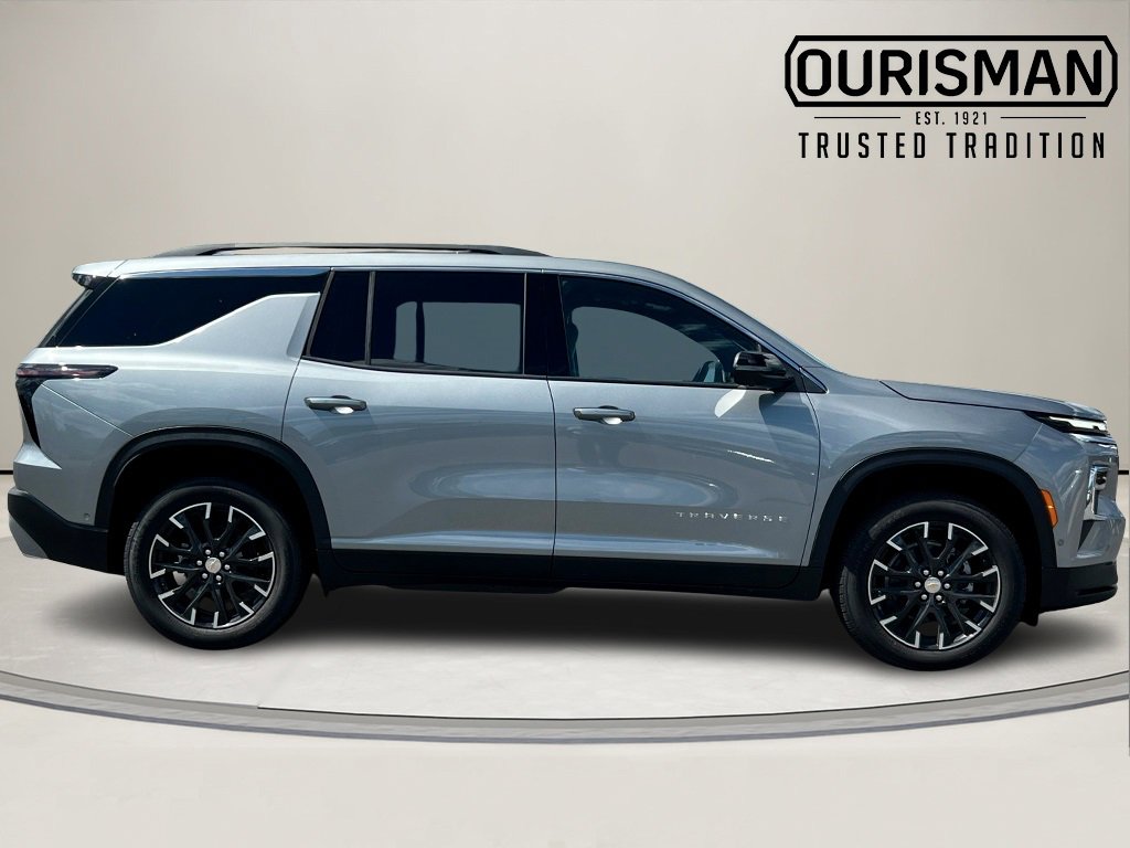 New 2026 Chevrolet Traverse LT w/ Enhanced Driving Package image 2