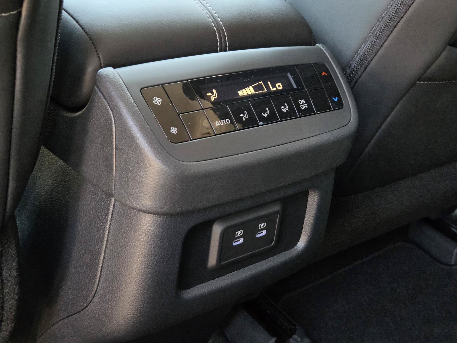 New 2026 Nissan Pathfinder SL FWD image 16