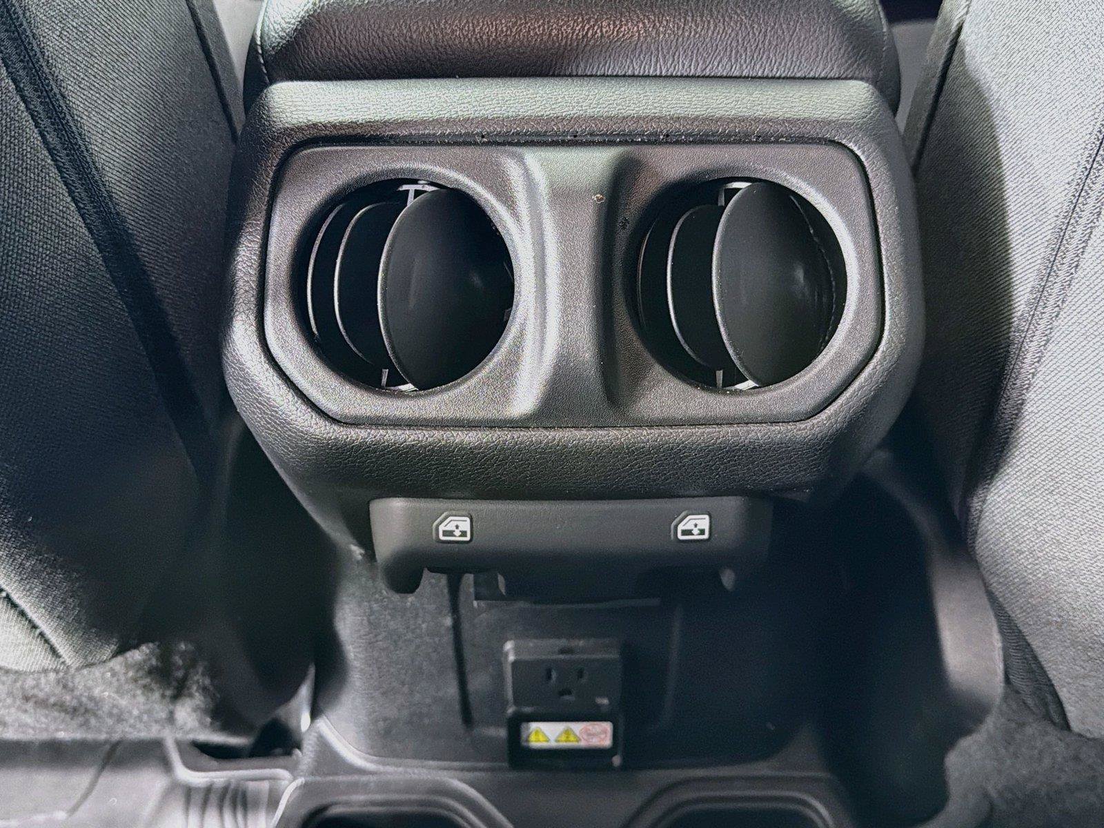 Used 2025 Jeep Gladiator Sport AWD/4WD image 28