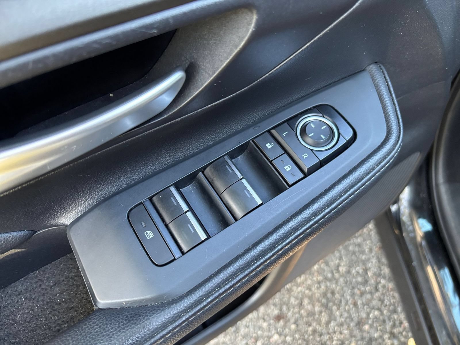 Used 2025 Toyota Grand Highlander FWD image 18
