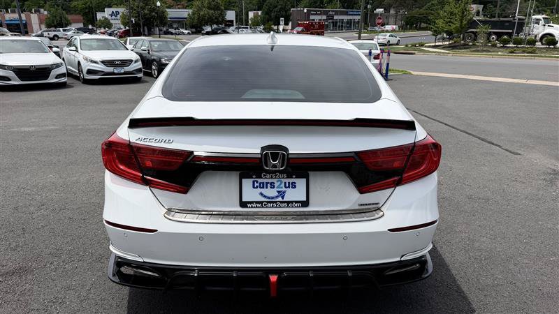 Used 2018 Honda Accord Touring image 5