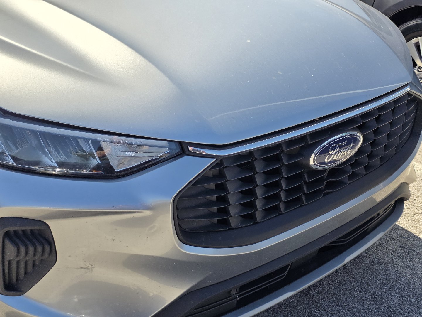 Used 2023 Ford Escape Active w/ Cold Weather Package FWD image 5