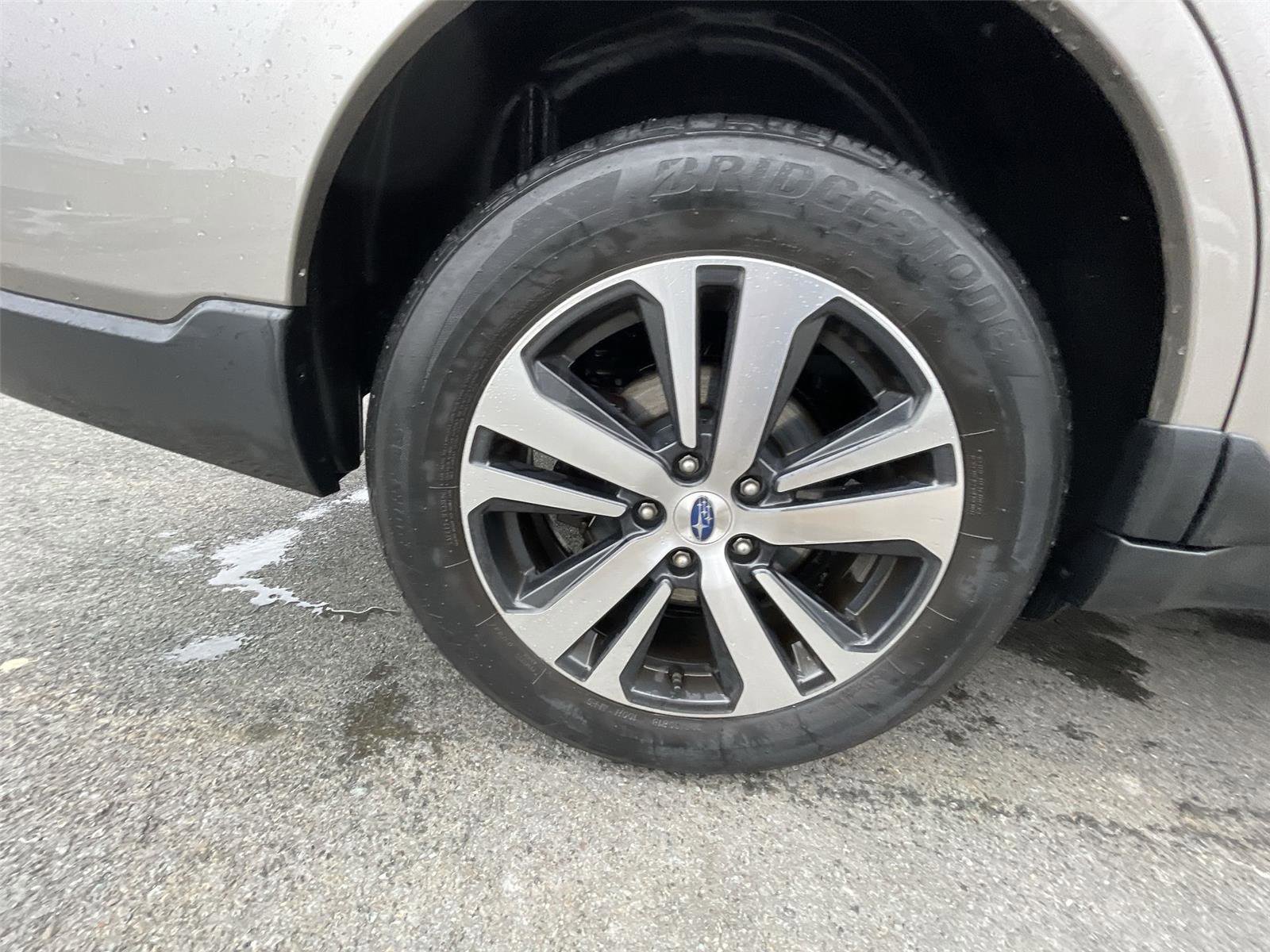 Used 2019 Subaru Outback 2.5i Limited image 25