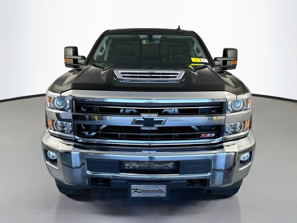 Used 2018 Chevrolet Silverado 2500 LT w/ LT Convenience Package AWD/4WD image 2