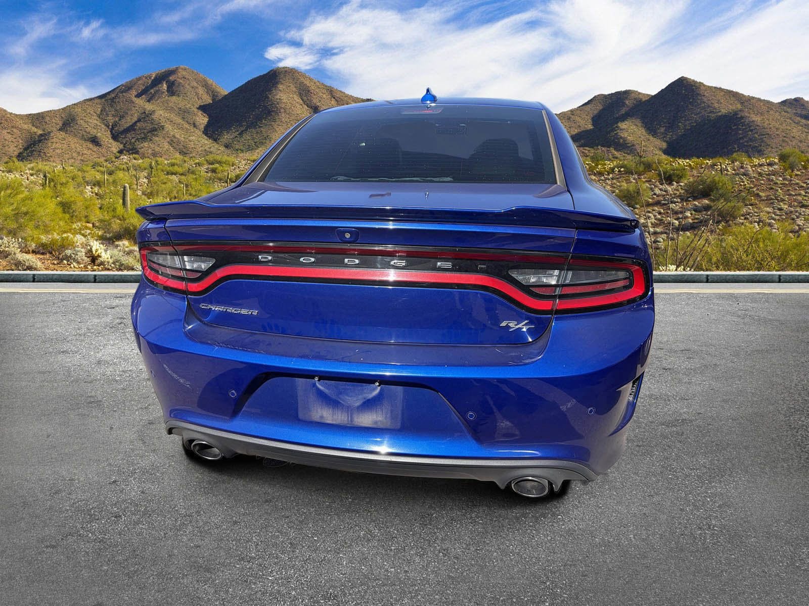 Used 2019 Dodge Charger R/T w/ Plus Group RWD image 3