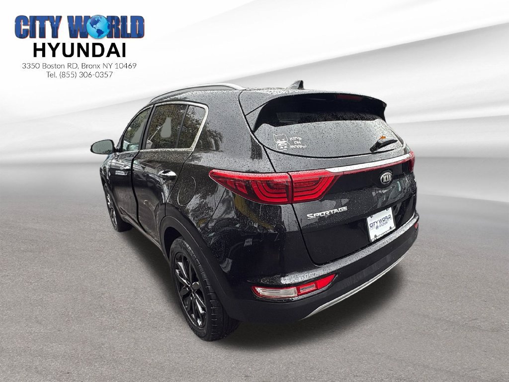 Used 2019 Kia Sportage EX w/ EX Sport Appearance Package AWD/4WD image 3