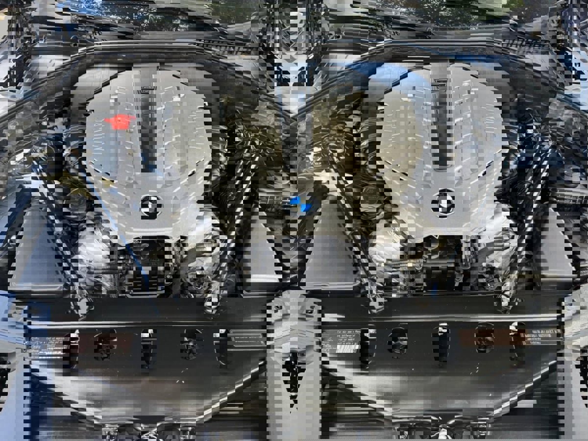 Used 2010 BMW 750Li image 10