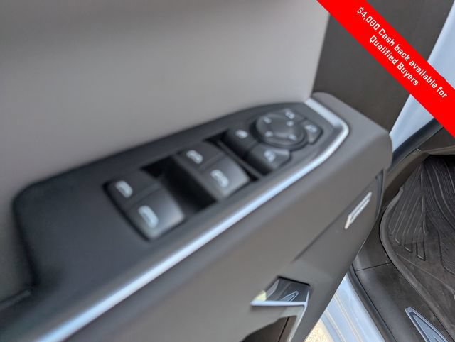 New 2026 GMC Sierra 1500 SLT AWD/4WD image 17