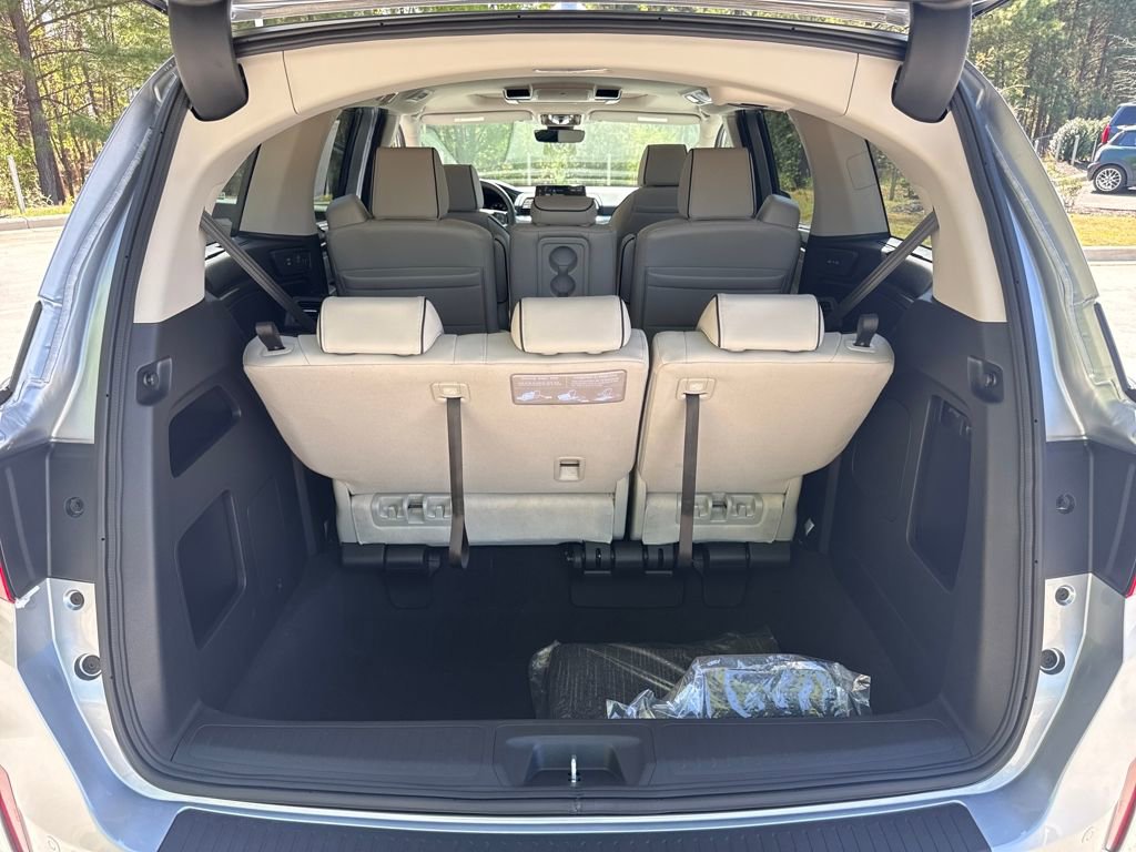 New 2026 Honda Odyssey Touring image 24