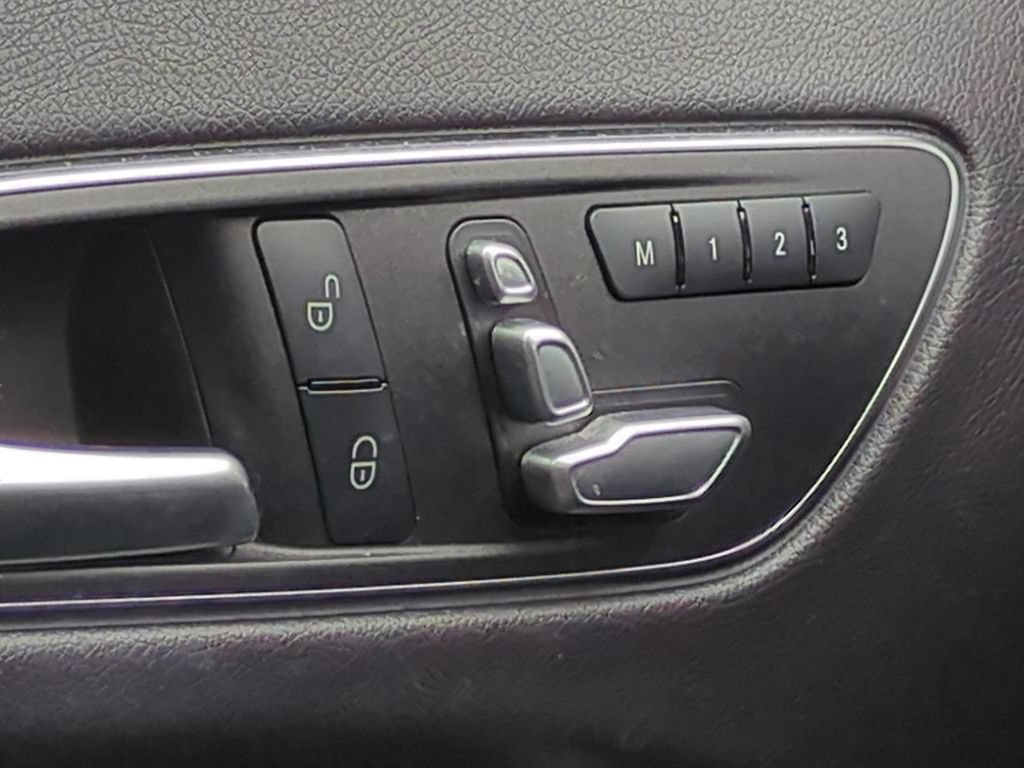 Used 2019 Mercedes-Benz GLA 250 image 17
