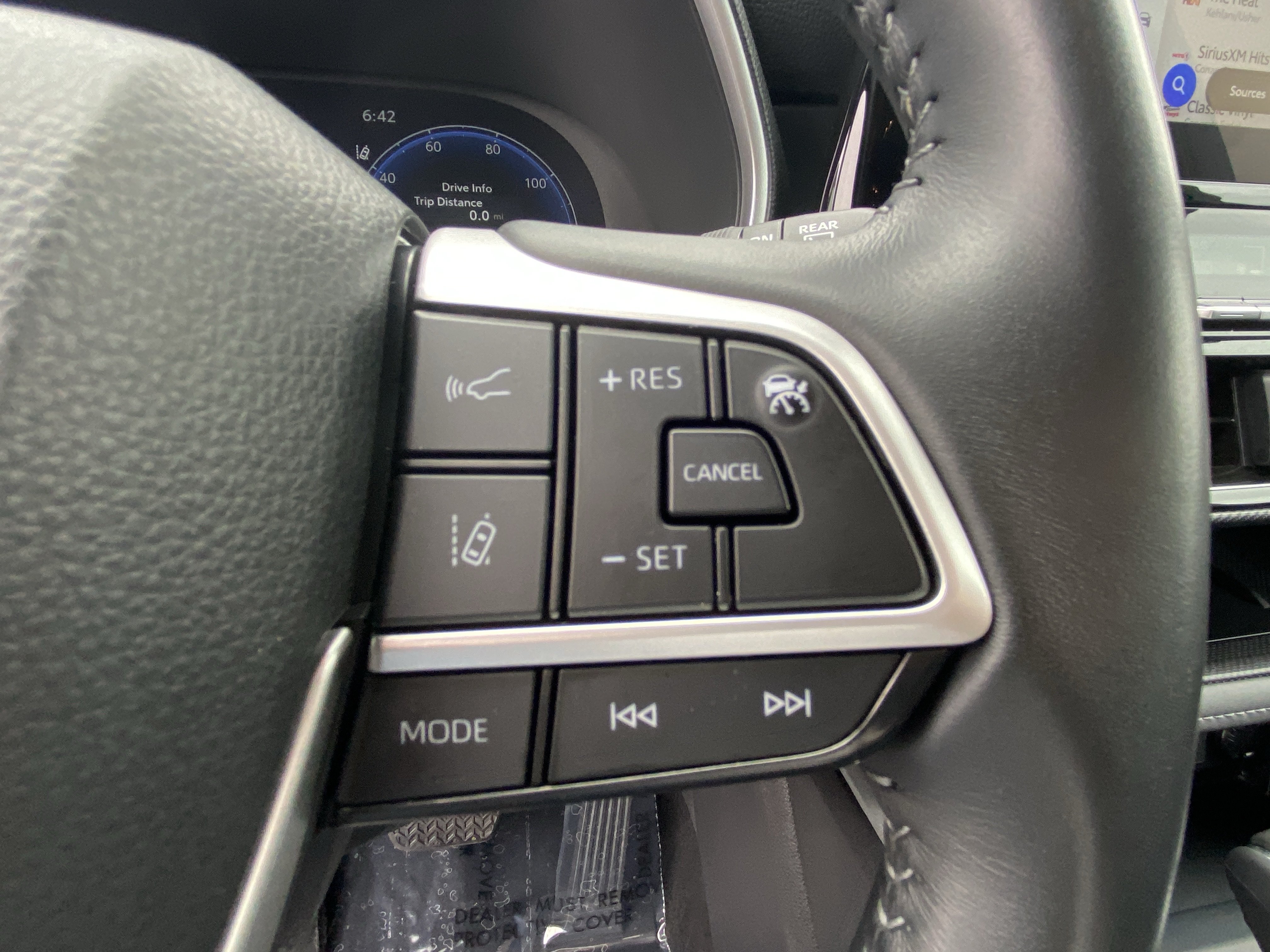 Used 2025 Toyota Highlander XSE AWD/4WD image 27