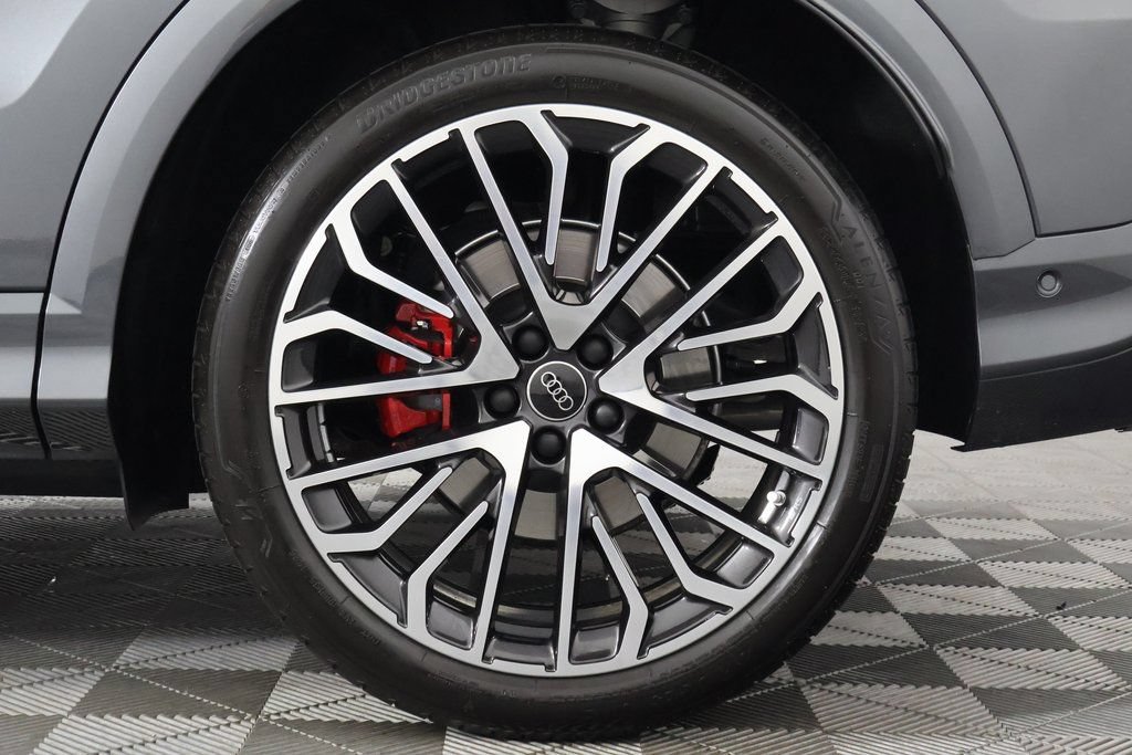 Used 2025 Audi SQ5 Premium Plus AWD/4WD image 16