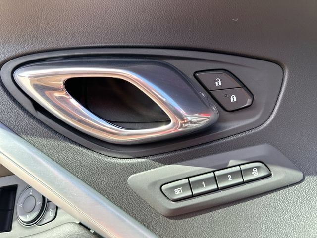 Used 2017 Chevrolet Camaro LT RWD image 48