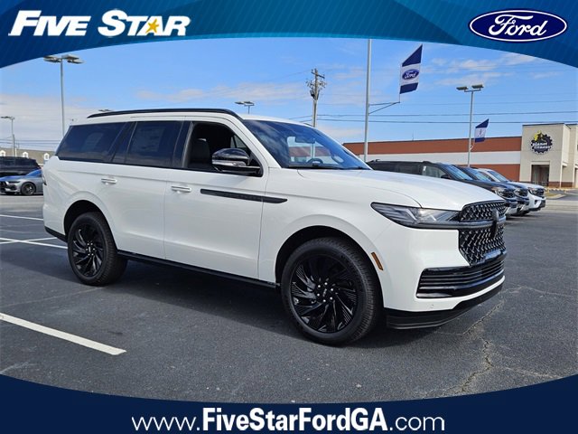 New 2025 Lincoln Navigator Reserve w/ Jet Appearance Package image 1