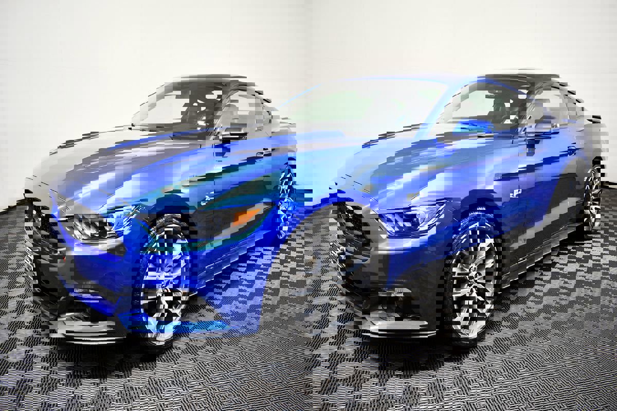 Used 2017 Ford Mustang GT Premium w/ Equipment Group 401A image 2