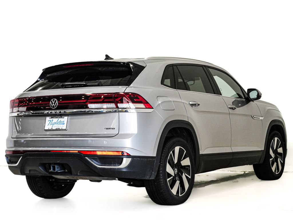 Used 2025 Volkswagen Atlas Cross Sport SE AWD/4WD image 6