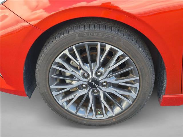 Used 2022 Kia Forte GT-Line w/ GT-Line Premium Package FWD image 10
