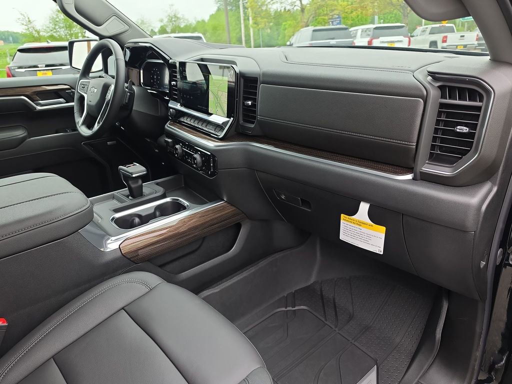New 2026 Chevrolet Silverado 1500 RST w/ Redline Edition AWD/4WD image 33