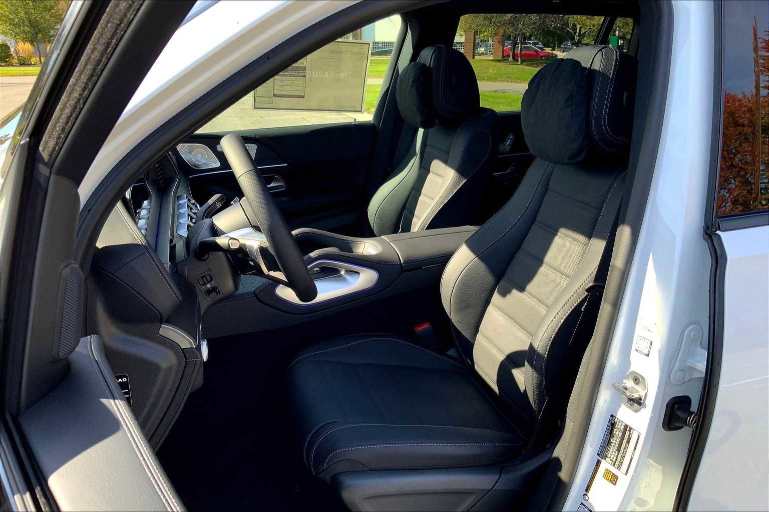 New 2026 Mercedes-Benz GLS 450 4MATIC image 12