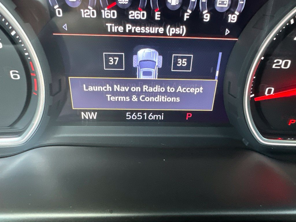 Used 2019 Chevrolet Silverado 1500 High Country AWD/4WD image 3
